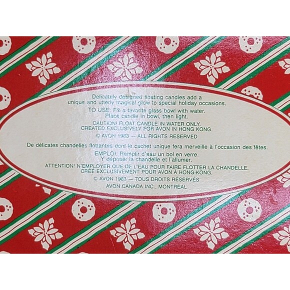 Christmas Avon Floating Candles Poinsettia & Holly Berry Wreath Scented Set of 2 - Picture 6 of 6